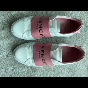 GIVENCHY URBAN STREET LOGO STRAP SNEAKERS 39